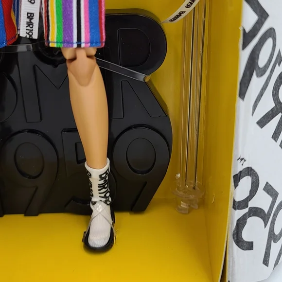 Rare in box Barbie Colorful Fashion BMR1959 90’s Doll with Blonde Hair - Picture 9 of 9